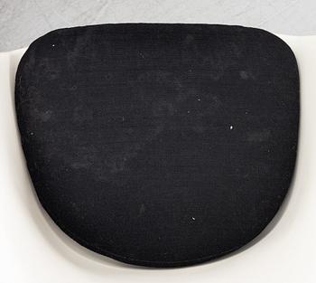 Robin Day, dining group, 9 pieces, Arkana, England, second half of the 20th century.