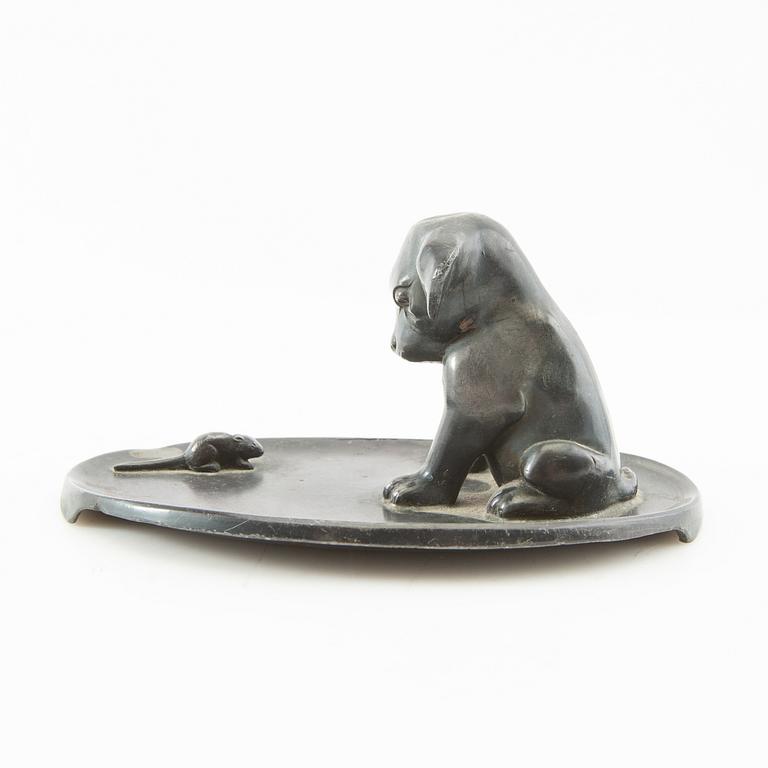 Pen holder, 20th century.