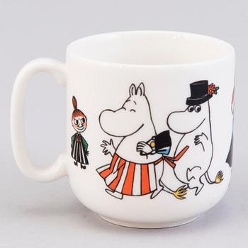 MOOMIN MUG, porcelain, children’s mugs, ’Happy family’, Arabia. Not in manufacturing.