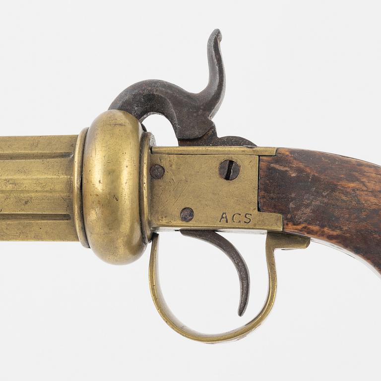 Slaglåsrevolver, märkt AGS (Anders Gustafsson 1835-1924 Ödesstugu).