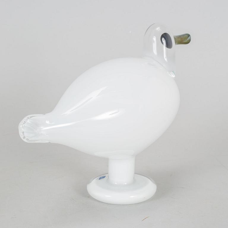 OIVA TOIKKA, a glass sculpture of a bird, Nuutajärvi, Finland.