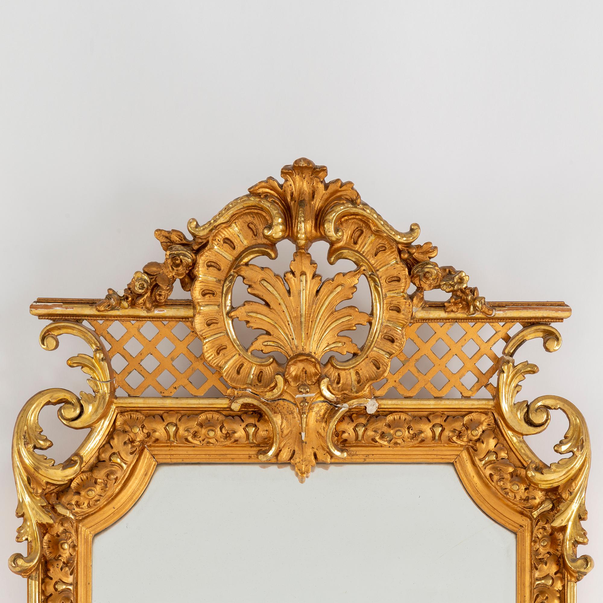 A mirror and console table, late 19th century.