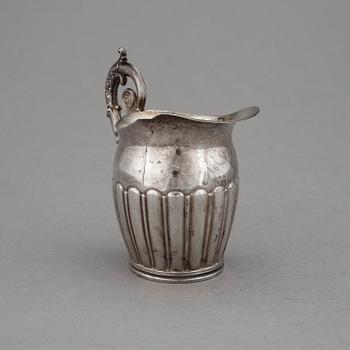 GRÄDDKANNA, silver, senempire, Gustaf Folcker, Stockholm, 1845. Vikt ca 96g.