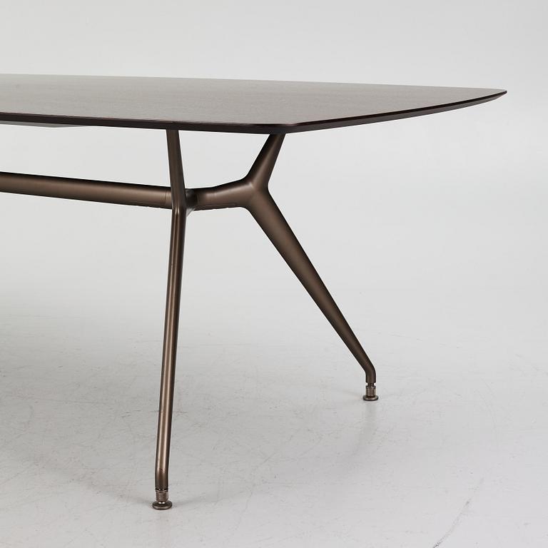 Giuseppe Bavuso, matbord, "Manta", Rimadesio, Italien.