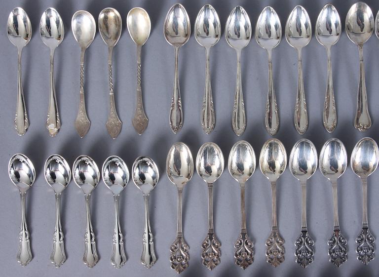 PARTI SKEDAR, 128 st, silver, mest Sverige, 1900-tal. Tot vikt 1240 g.