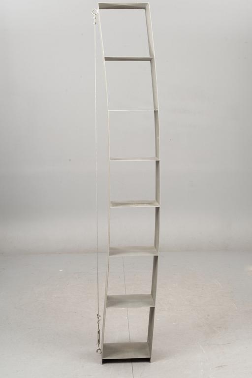 BOKHYLLA, "Pentagon", design Wolfgang Laubersheimer, formgiven 1984.