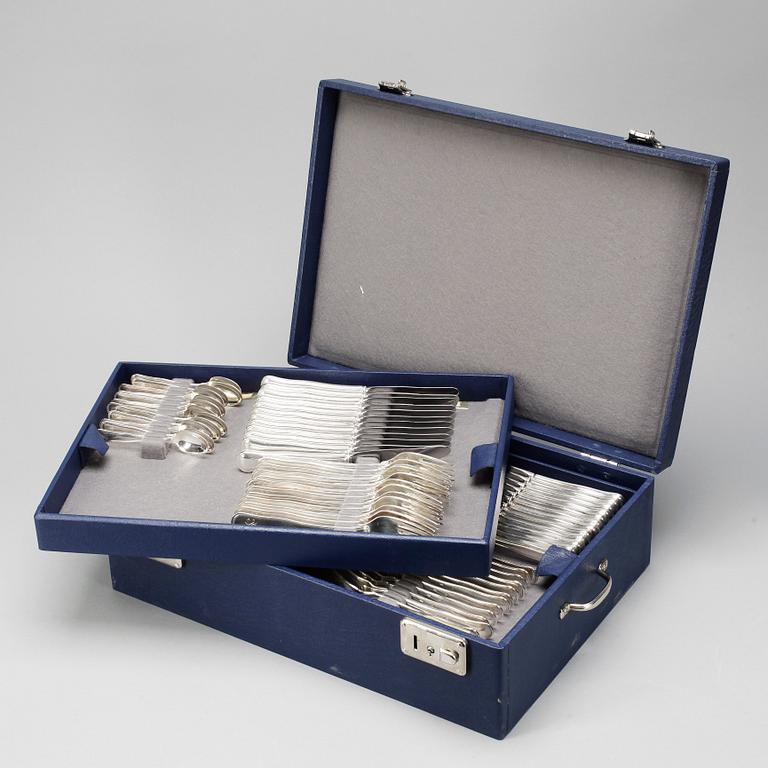 BESTICKSERVIS, silver, 134 delar, bla Cohr, Danmark, omkr 1900-talets mitt. Totalvikt: ca 6395 gram.