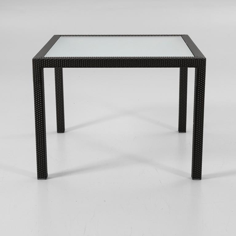 Trädgårdsbord, Dedon, 2000-tal.