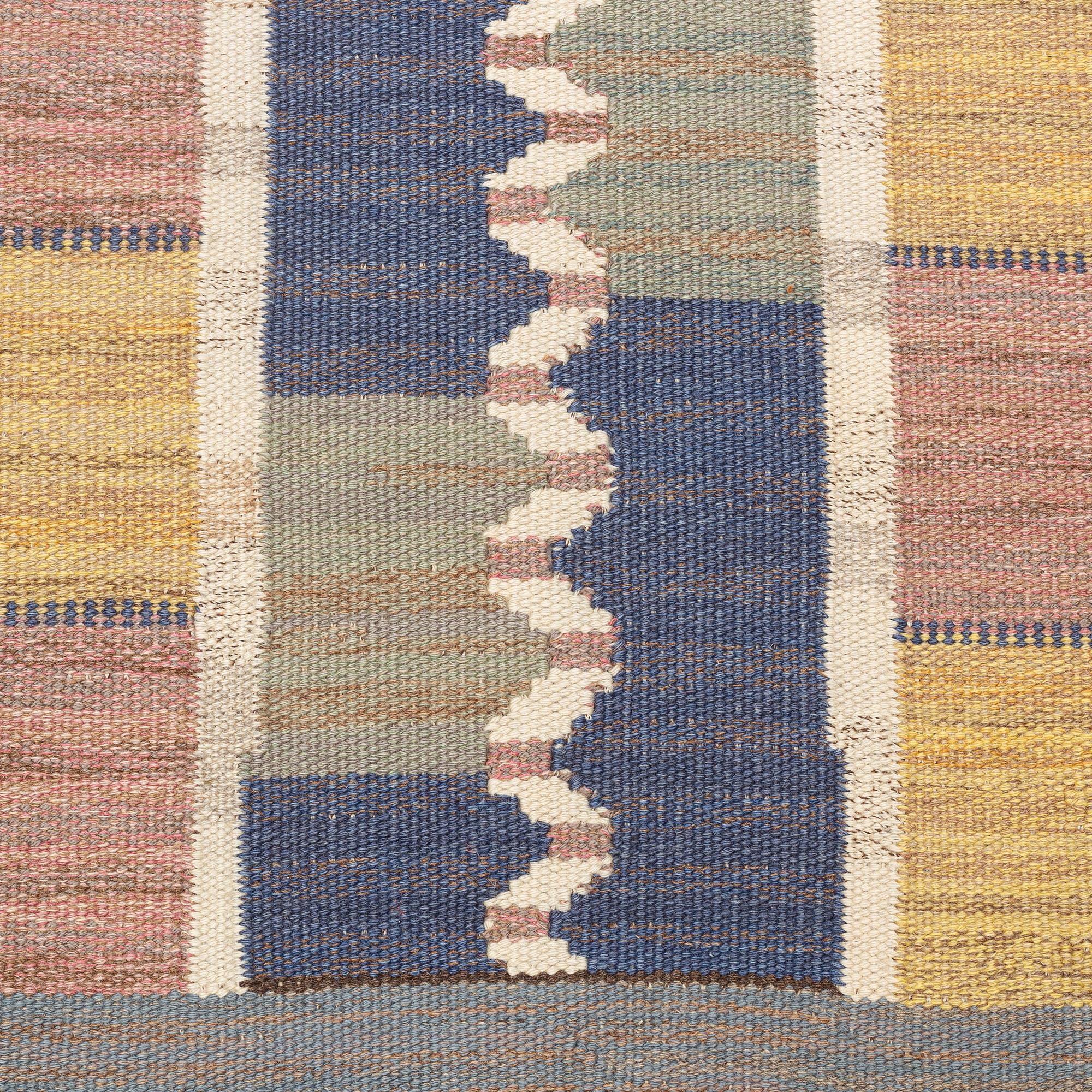Märta Måås-Fjetterström, matta, "Utan titel" rölakan och gobelängteknik, ca 292 x 203 cm, signerad MMF.