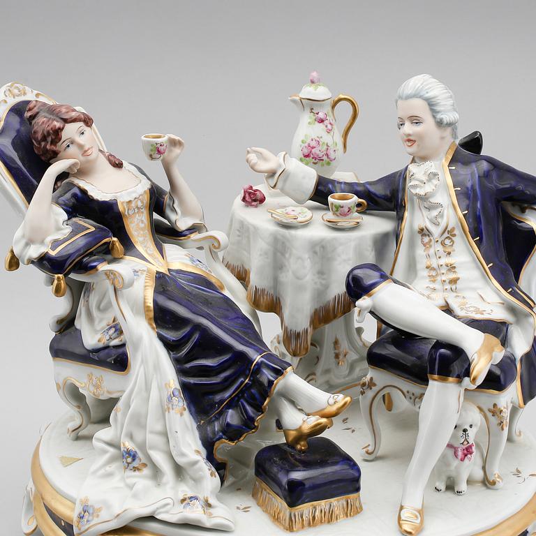 FIGUR, porslin, Royal Dux, 1900-talets mitt.