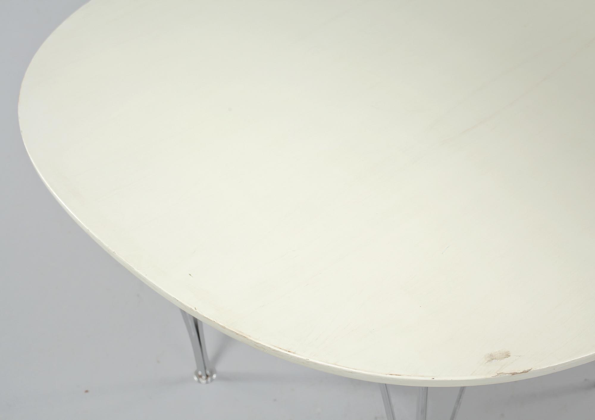 SOFFBORD, "Supercirkel", Piet Hein, Fritz Hansen, 1900-talets andra hälft.