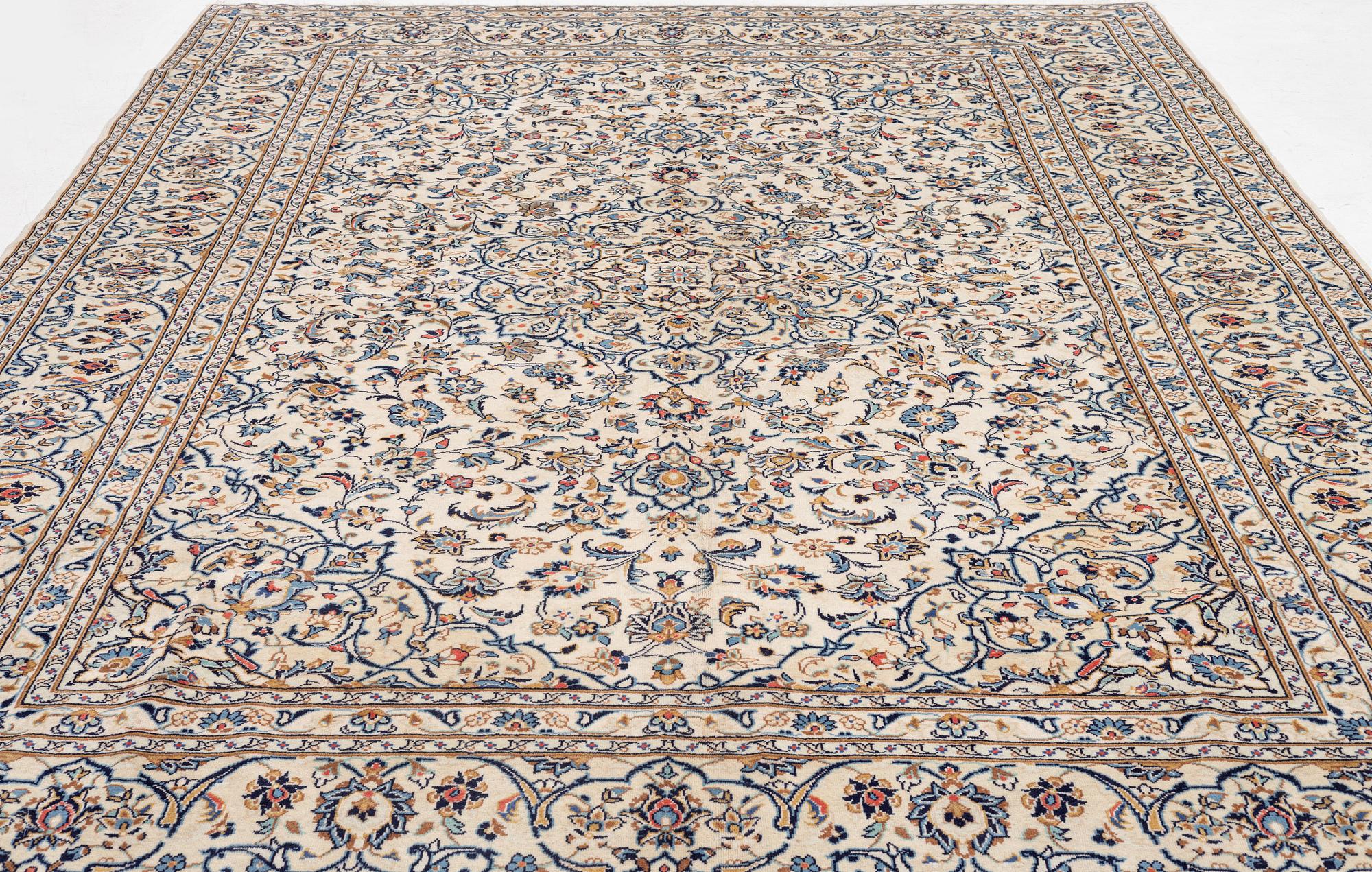 Carpet, Keshan 418 x 295 cm.