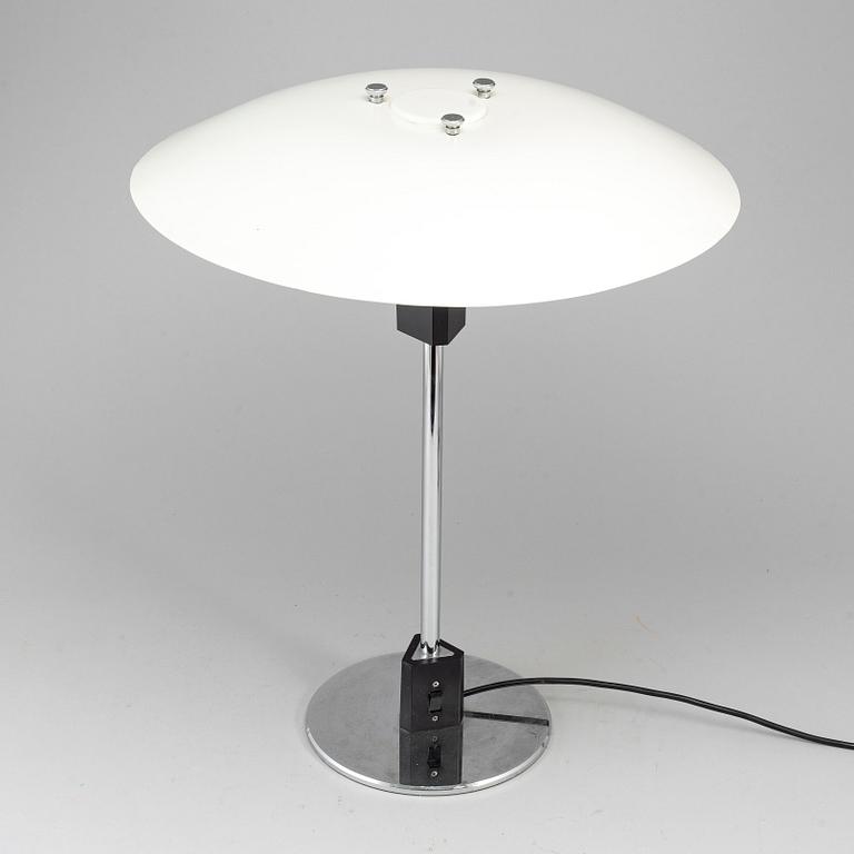 POUL HENNINGSEN, bordslampa, "PH-4/3", Louis Poulsen, Danmark, 1900-talets slut.