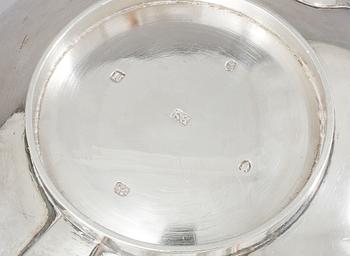 TEKANNA, silver, London, oidentiferad mästarstämpel, 1807, vikt 777 g.