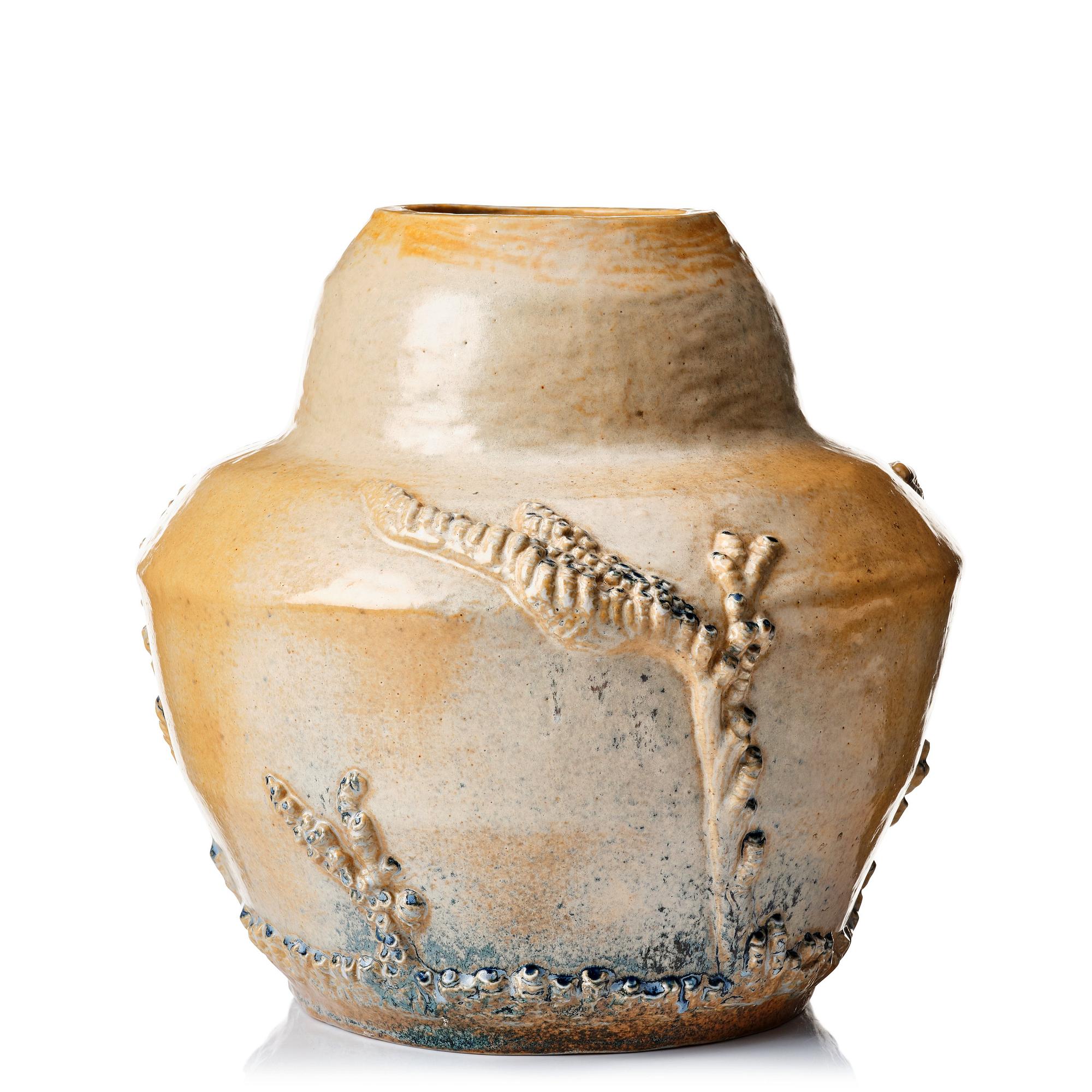 Anders & Bess Wissler, a stoneware jar, ateljé Solklinten, Mariefred, Sweden 1915.