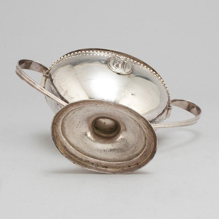 PETTER JOHAN ZETTERLING, sockerskål med lock, silver, Linköping 1797.