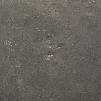 TENNFAT, 3 st. Otydliga stämplar, troligen Tyskland, 1700-tal/1800-talets början.