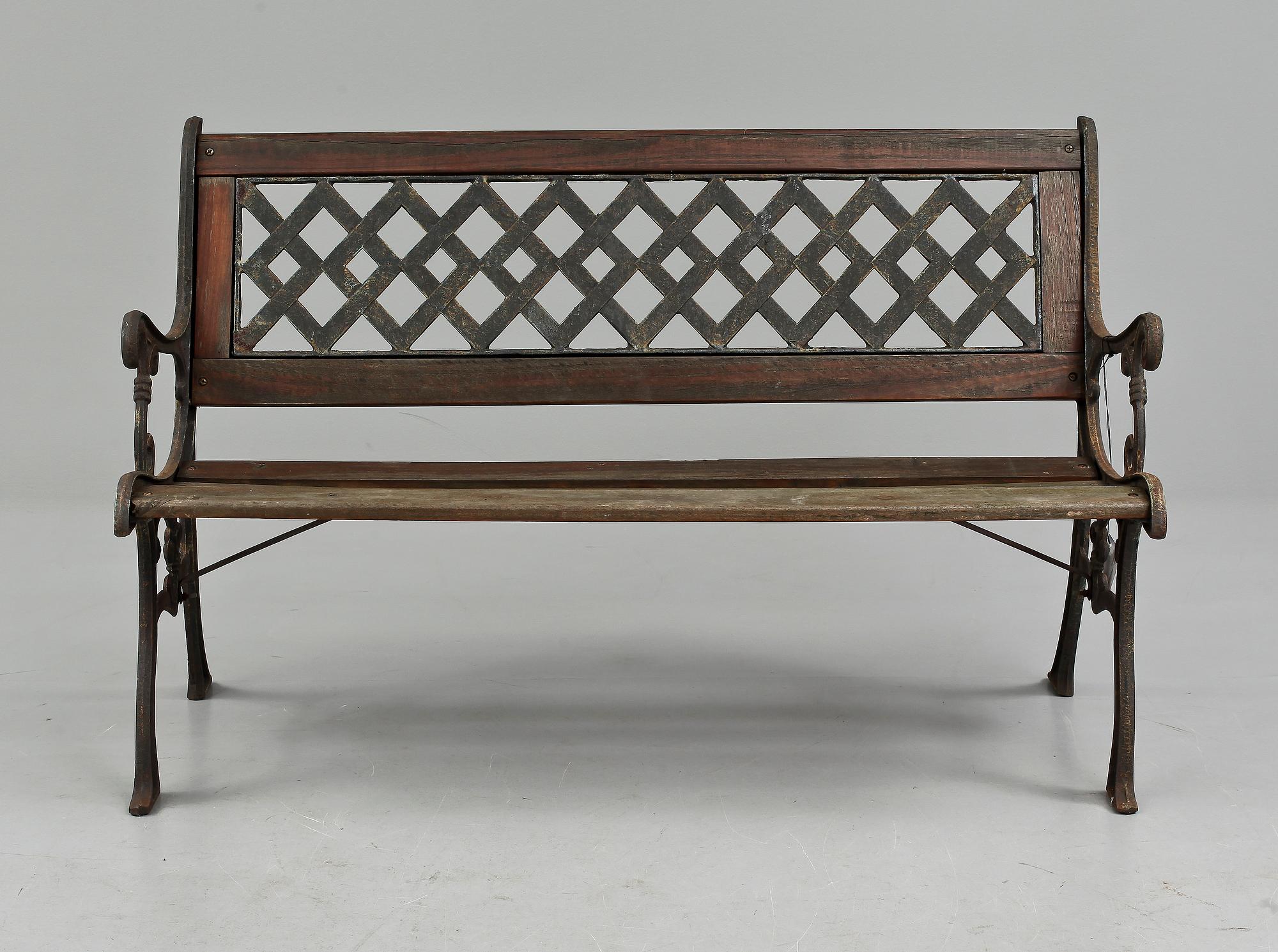 TRÄDGÅRDSSOFFA, 1900-tal.