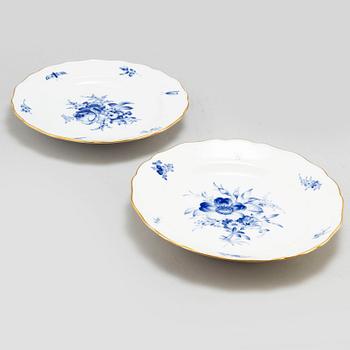 A dish and five plates, porcelain, Meissen, 20th century.