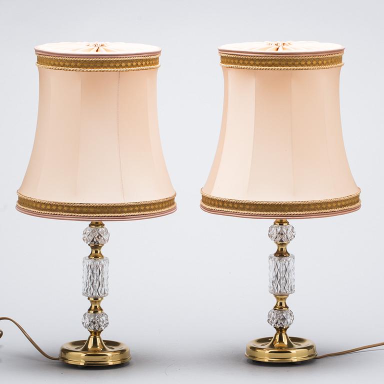 BORDSLAMPOR, ett par, 1900-talets andra hälft.