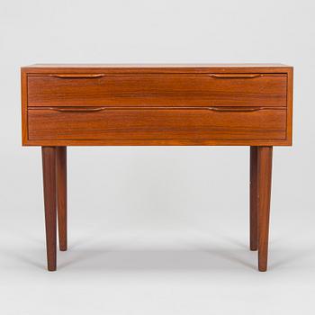 Byrå, teak, Danmark, 1900-talets mitt.