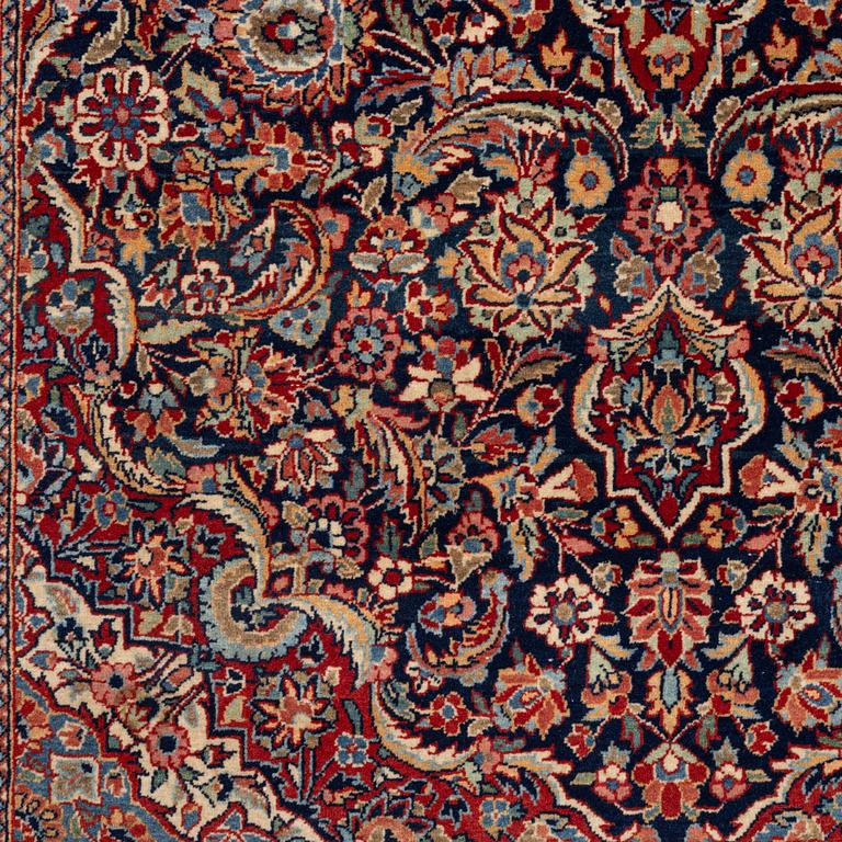 Carpet, oriental, approx. 198 x 130 cm.