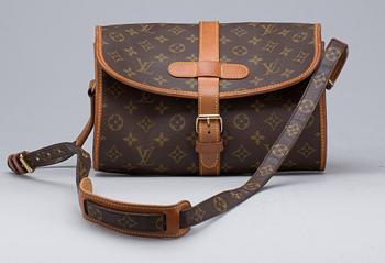 VÄSKA, Louis Vuitton.