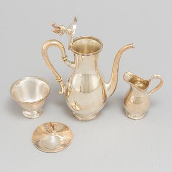 A mid 20th century 3 pcs silver coffee set.