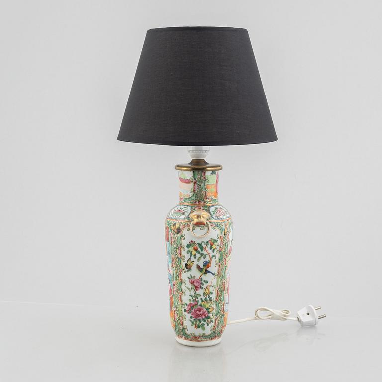 A vase/tablelamp, China, Qing dynasty, laterpart ofthe 19th century.