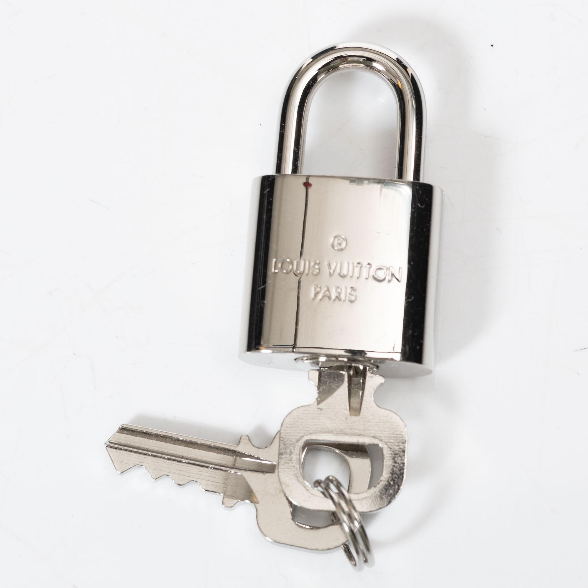 Louis Vuitton, weekendbag, "KeepAll 45  Limited Ed League", 2018.