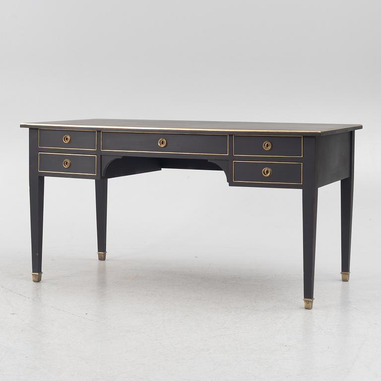 Skrivbord, gustaviansk stil, tidigt 1900-tal.