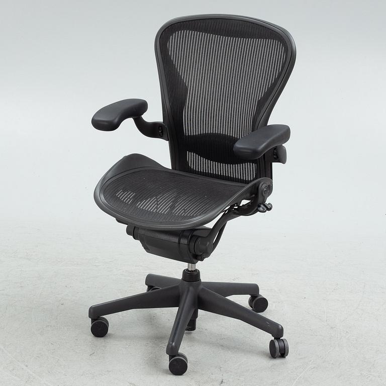 Don Chadwick/Bill Stump, skrivbordsstol, "Aeron", Herman Miller.