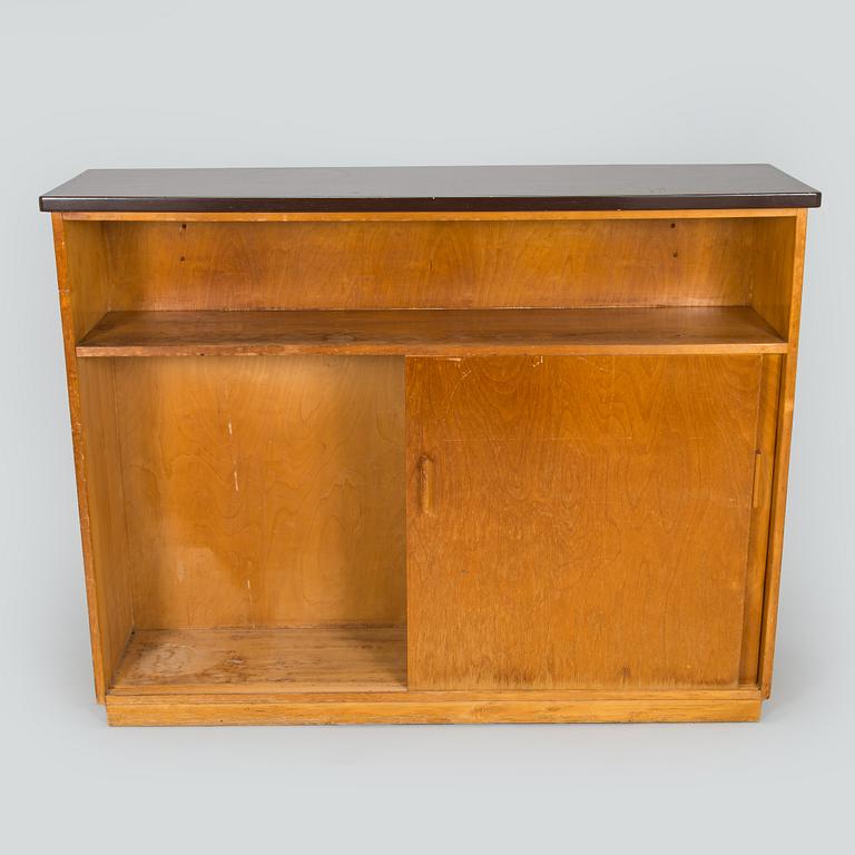 Baaritiski / tarjoilupöytä, Artekin piirustuskonttori, O.Y Huonekalu-ja Rakennustyötehdas A.B. 1950-luvun alku.