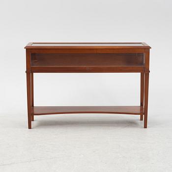 Monterskåp/sideboard, Grange, Frankrike.