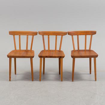Three pieces of Carl Malmsten chairs in pinewood, 20th century.