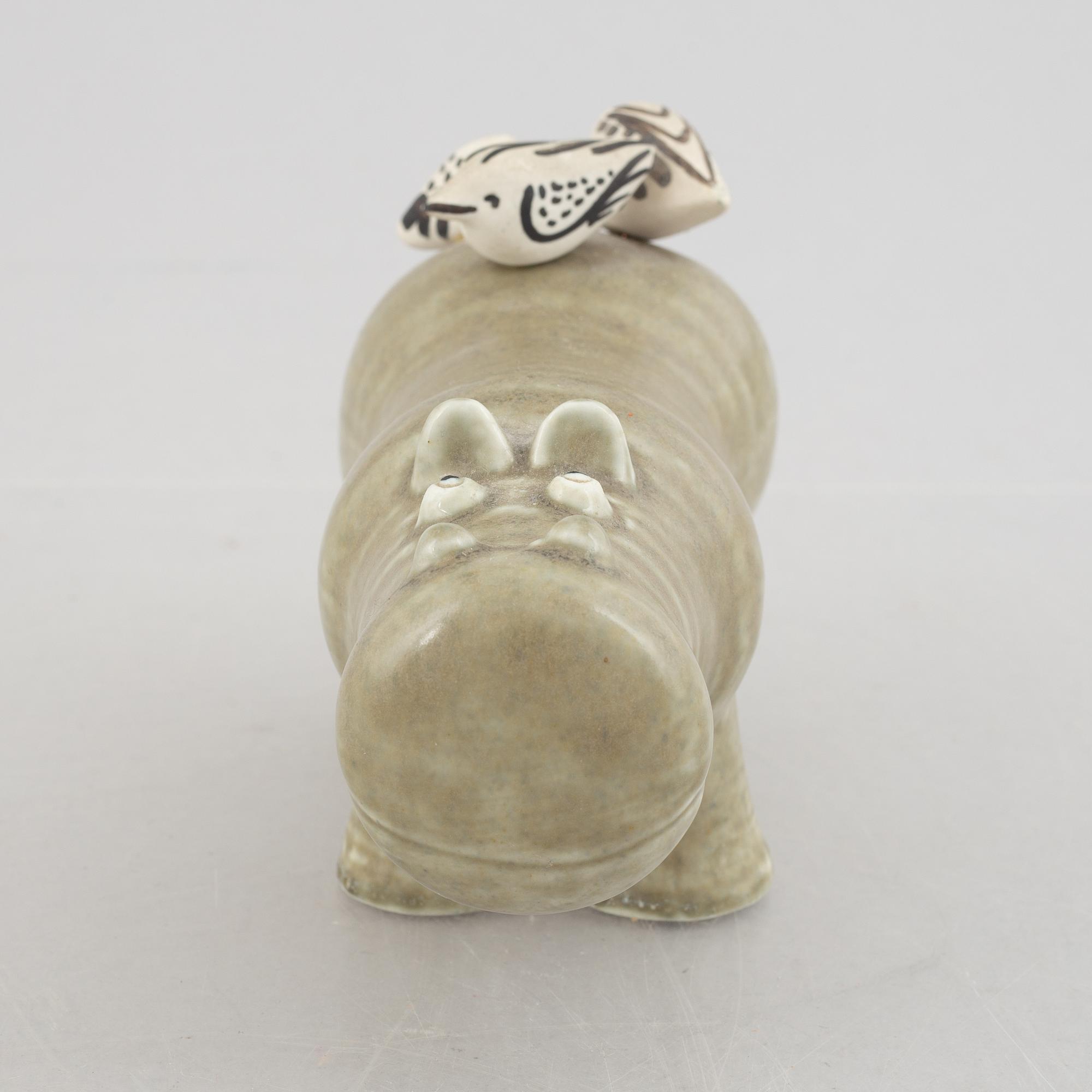 Lisa Larson, figurin, stengods, "Flodhäst med fåglar", Gustavsberg 1966-1970.