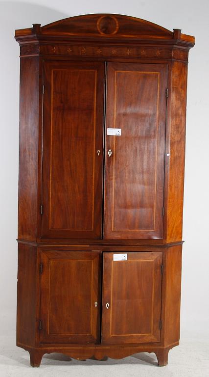 HÖRNSKÅP, England, 1800-talets början.