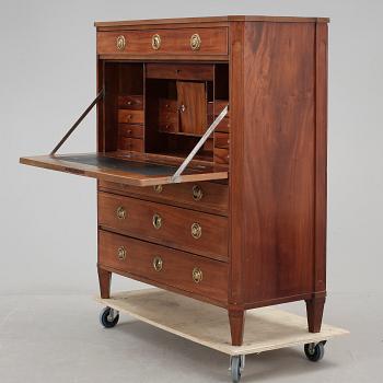 CHIFFONJE, Sengustaviansk, omkr år 1800.