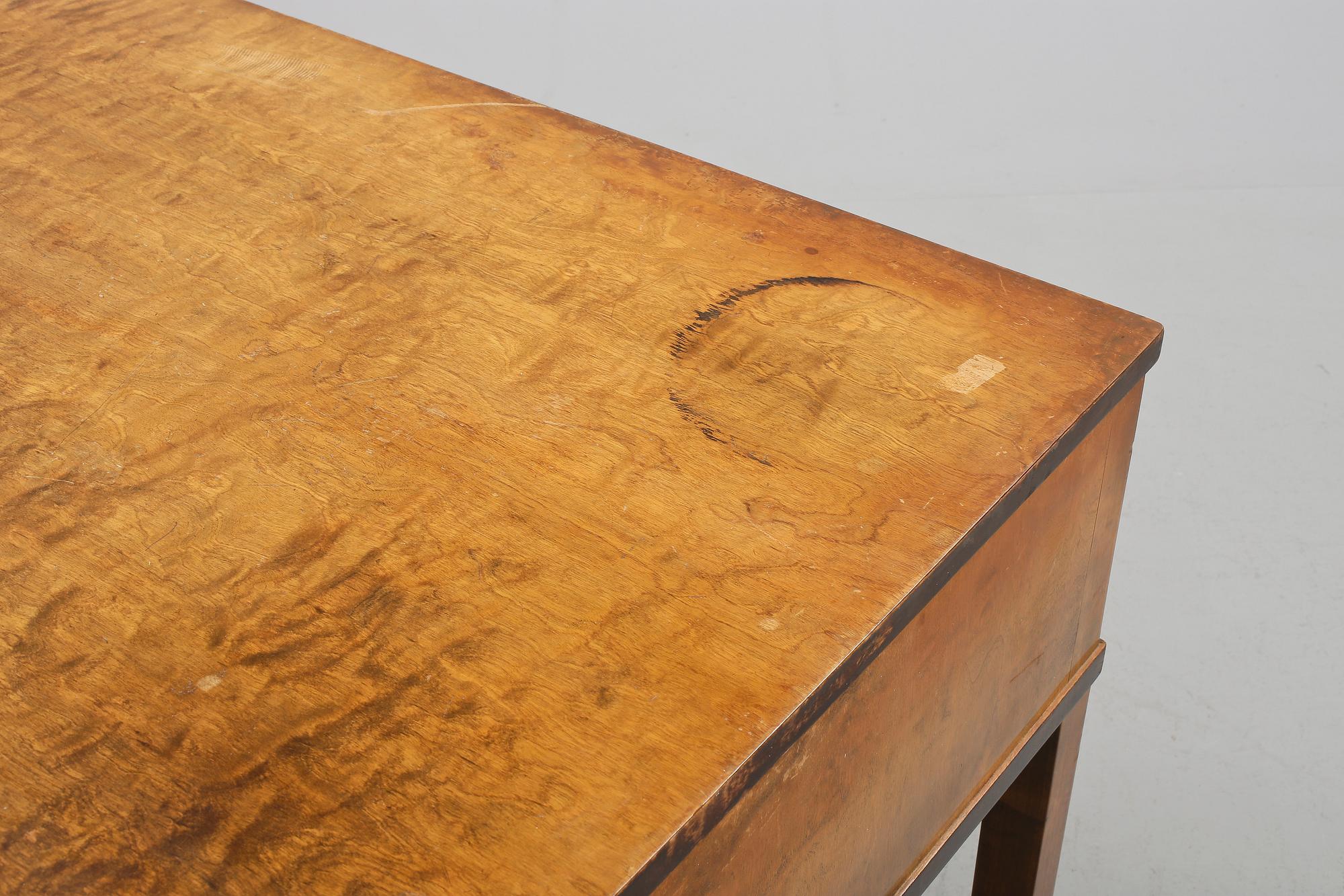 SKRIVBORD, Axel Larsson, Bodafors, 1930-tal.