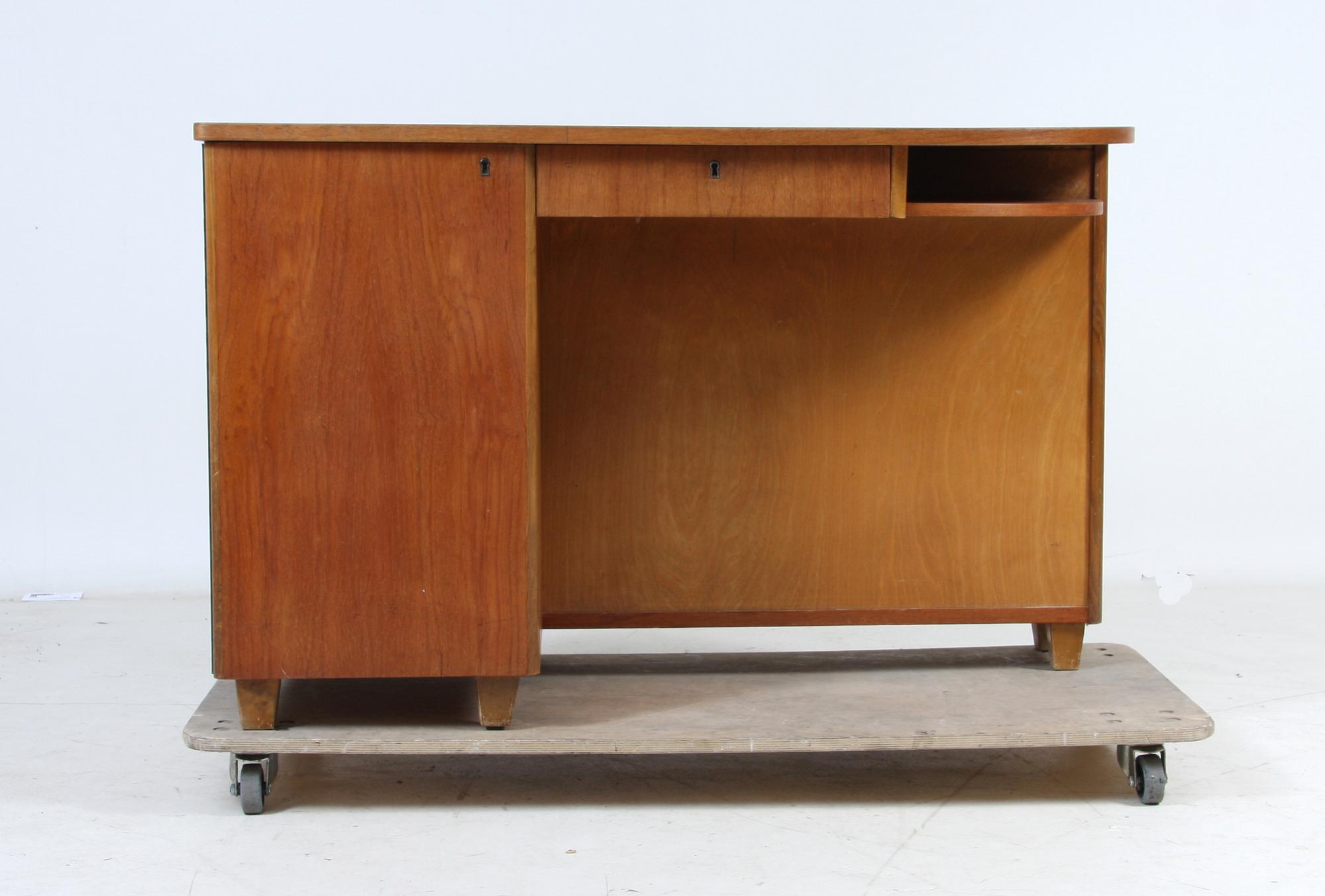 SKRIVBORD, 1960-tal.