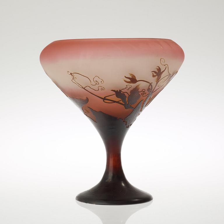 An Emile Gallé Art Nouveau cameo glass vase, Nancy, France.