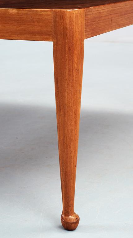 A Josef Frank mahogany sofa table, Svenskt Tenn, model 2073.