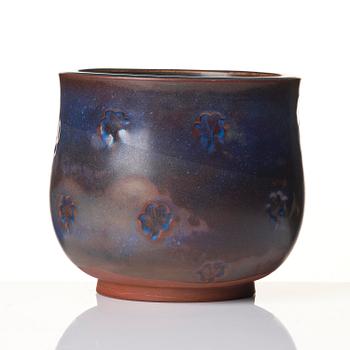Wilhelm Kåge, a set of two early Farsta stoneware bowls, Gustavsberg 1933 and 1936.