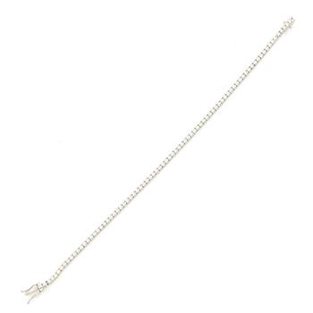 Tennisamband, 18K vitguld med briljantslipade diamanter.