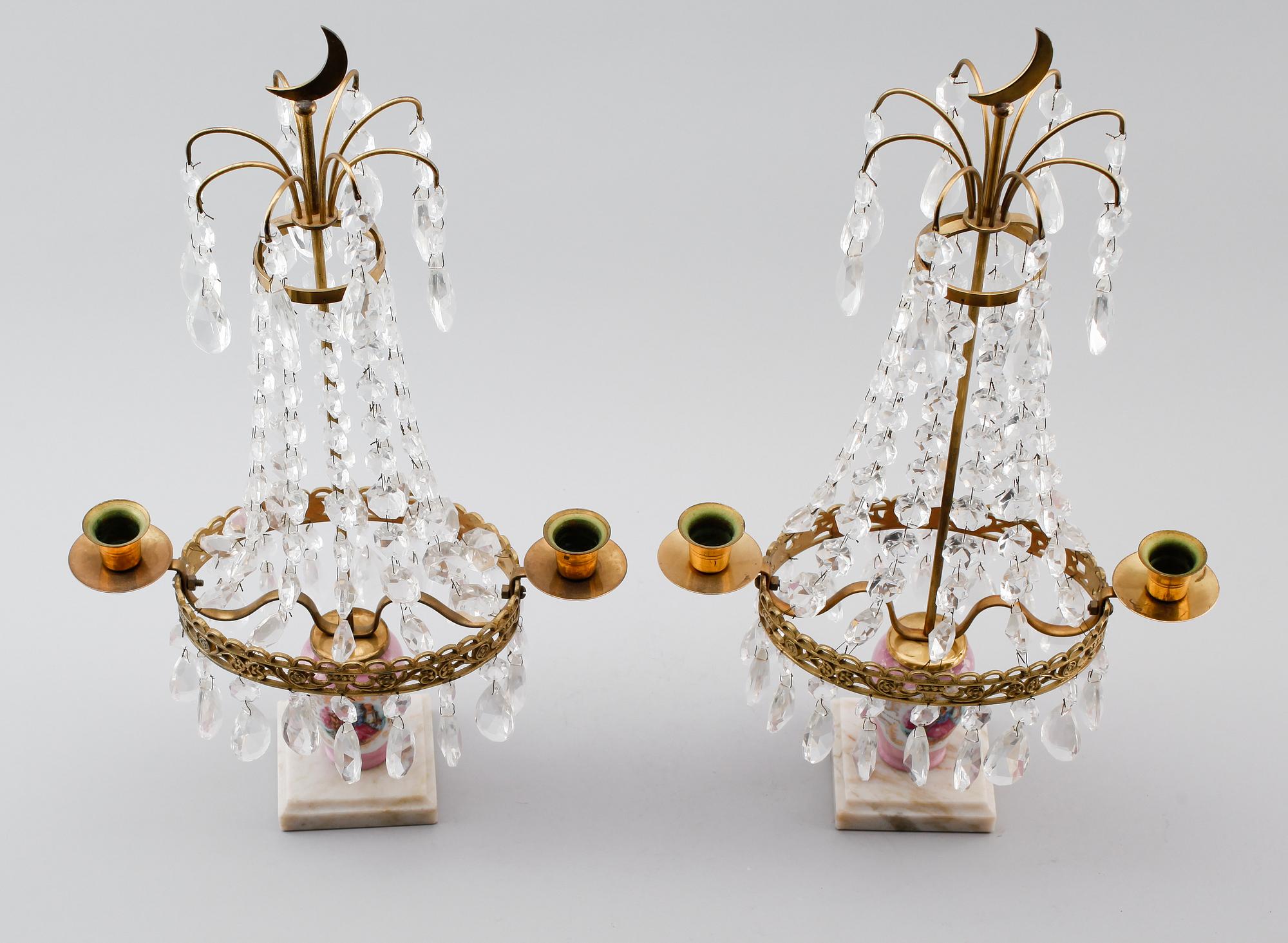 BORDSLYSTRAR, 1 par, gustaviansk stil, 1900-talets mitt.