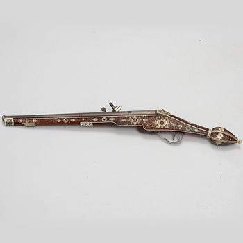 Wheel lock pistol, early 17th century, Saxony.