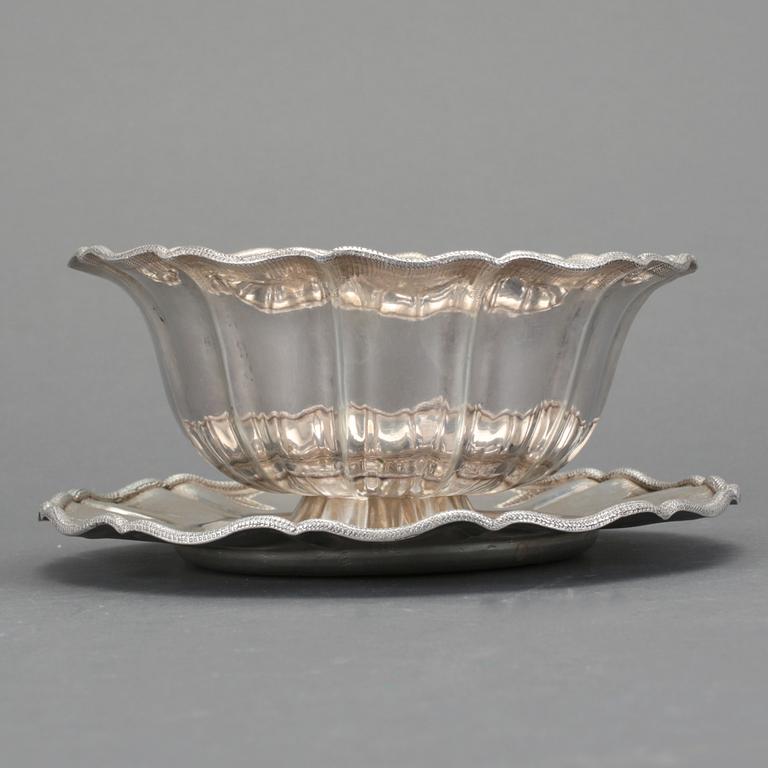 SÅSSKÅL, silver, Gustaf Möllenborg Feron, 1856. Vikt ca 458g.