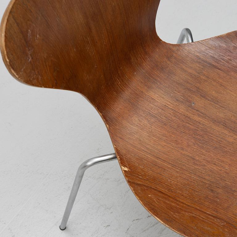 Arne Jacobsen, stolar, 4 st, "Sjuan", Fritz Hansen, Danmark, 1967-72.