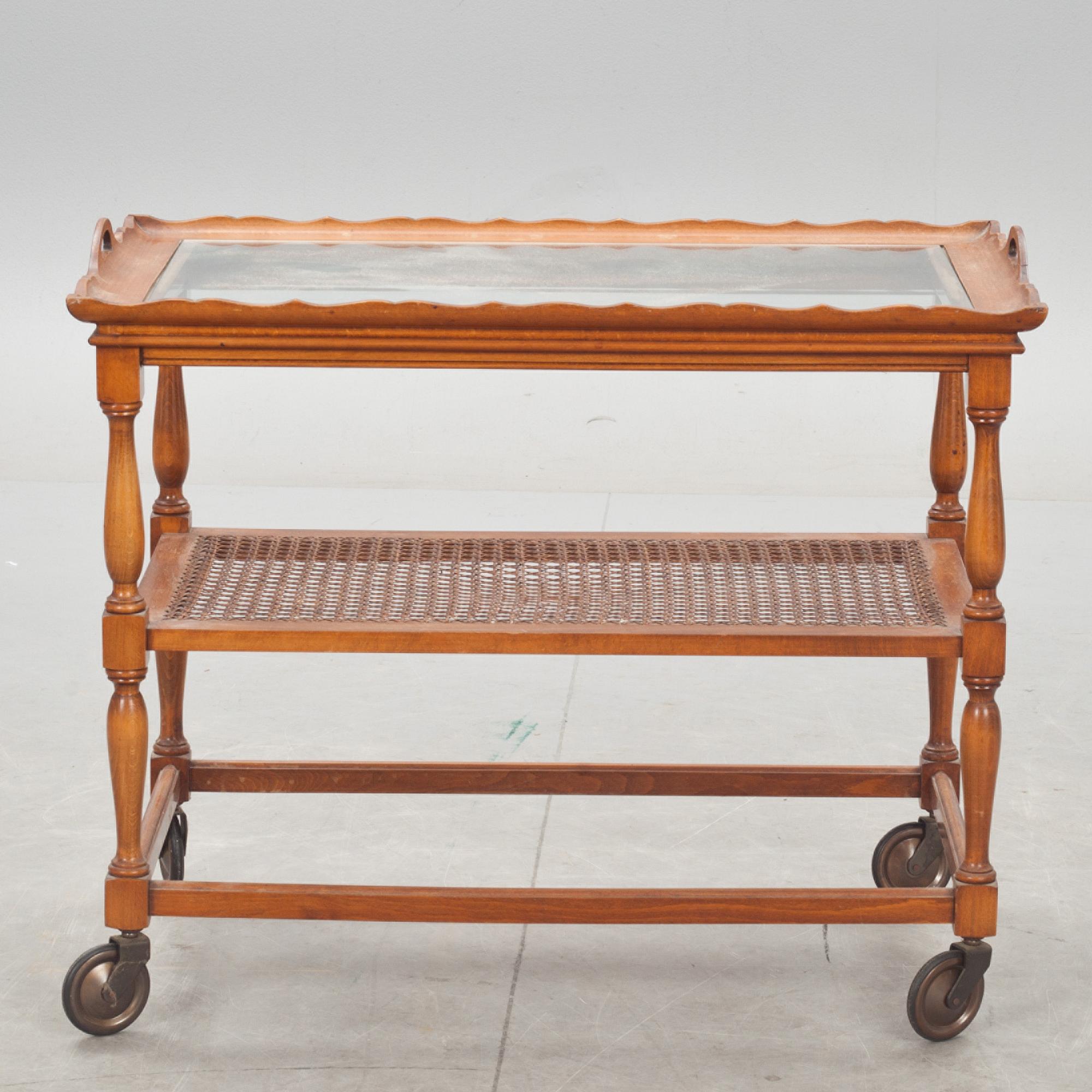 SERVERINGSVAGN, 1900-tal.