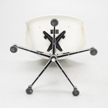 Charles & Ray Eames, a 'PACC' chair, Vitra.